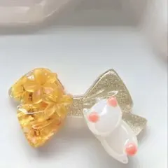 再販△】レジン ヘアゴム 花モチーフと猫ちゃん ラメピンクパープル◡̈