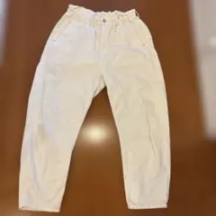 ザラ　カーブパンツ　テーパードパンツ　ハイウエスト　ホワイト