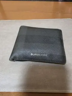 【当時販売価格5万円ほど】バーバリー　二つ折り財布　BURBERRYのサムネイル
