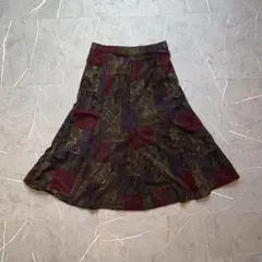 90’s パッチワーク風フレアスカート　レトロ　ミモレ丈　総柄　ヴィンテージのサムネイル