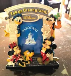 Item thumbnail for item 865ca70d-1656-4e68-86a0-816f148a627d