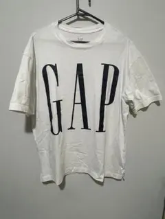 GAP フロントロゴ Tシャツ