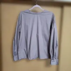 GU ボリュームスリーブブラウス