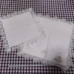 近沢レース＆HALLO KITTYレースつきハンカチ 2枚セット used