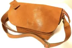 fesレザーショルダーバッグ