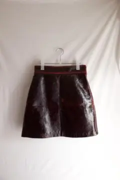 miumiu フェイクレザースカート