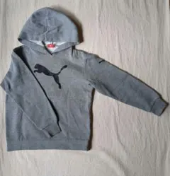 プーマ　フード付き トレーナー 140cm