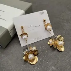 Item thumbnail for item cfb51c73-f71c-4496-9797-af12c9c77b7c