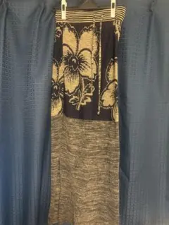 Vivienne Westwood RED LABEL ロングスカート　フラワーのサムネイル