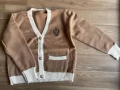 韓国　Vネックカーディガン