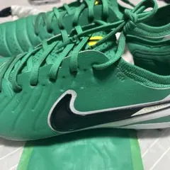 Nike Tiempo サッカーシューズ 緑色