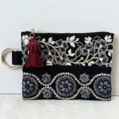 Item thumbnail for item b3bf7d22-de89-4e53-bc65-6b904735d05c