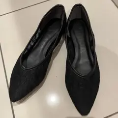 VIVIAN LL 黒 レース ポインテッドトゥ フラットパンプス
