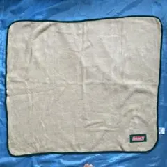Coleman フリースブランケット ベージュ アウトドアのサムネイル