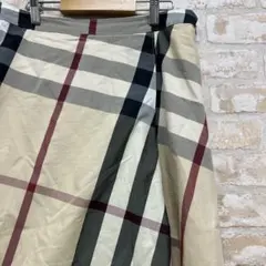 【used】 Burberry ノバチェック ラップスカートのサムネイル