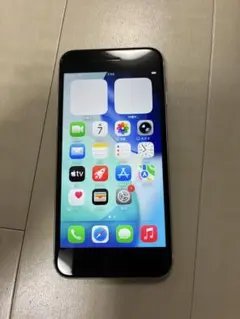 美品 iPhoneSE2 64GB ホワイト SIMロック解除済み