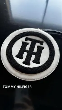 新品同様 トミーヒルフィガー 円形パーティーバッグ ホワイト/ブラック