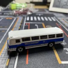 トミカ バス ミニカー