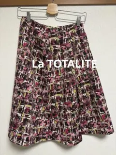美品 ラ トータリテ La TOTALITE フレアスカートピンク 総柄のサムネイル