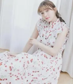 LILLIAN CARAT リリアンカラット ワンピース チェリー柄 - メルカリ