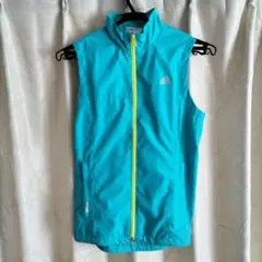adidas CLIMAPROOF ノースリーブ ウィンドブレーカー