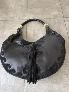 Yves Saint Laurent レザーショルダーブラック タッセル