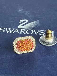 ★SWAROVSKIスワロフスキー ピアス【片耳用】パヴェ クリア スカーレッドのサムネイル