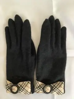 新品 バーバリーブラックレーベル毛100%手袋 新品 バーバリーブラックレーベル毛100%手袋 新品 バーバリー