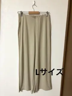 クレープジャージーストレートパンツ　ユニクロ　L