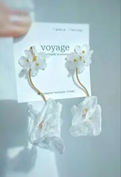 ホワイト シフォン ピアス イヤリング ブライダル ハンドメイド