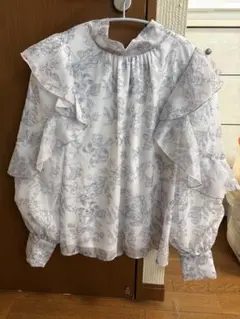 INGNI フリルリボン付きグレーシフォンブラウス