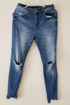 スキニー ジーンズ ダメージ加工