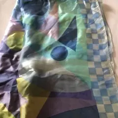 週末セール！エミリオプッチシルク幾何学模様の多色スカーフ