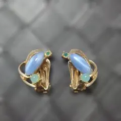 ブルー×グリーンカボションのイヤリング　ヴィンテージ　レトロ