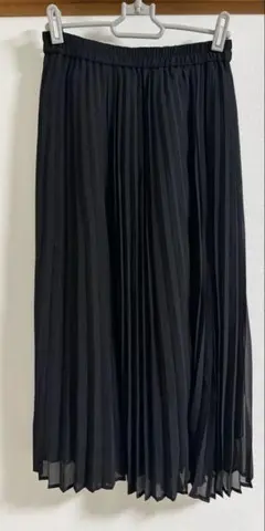 GU プリーツロングスカート　ブラック