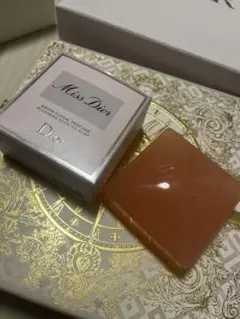 Item thumbnail for item dd16d722-0115-4c62-96d6-3314ee30b873