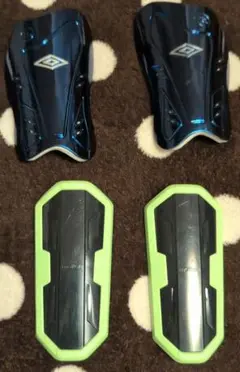 シンガード　Umbro 青　molten 緑 2点セット