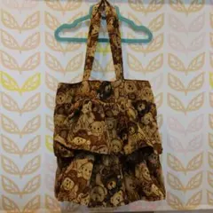 クマ柄フリル付きトートバッグ