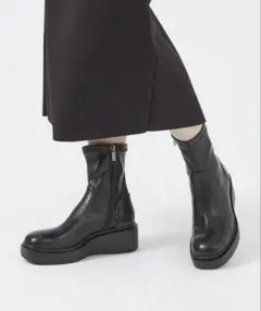 Mollini サイドゴアブーツのサムネイル