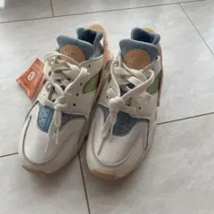 Nike Air Huarache スニーカー新品・未使用23.0〜23.5㎝