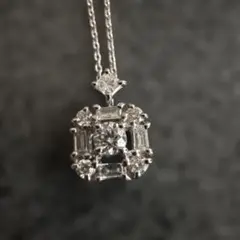 鑑定書付きプラチナ900 850ダイヤモンド ネックレス