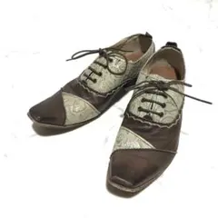 Item thumbnail for item cac5f83e-860f-4250-acb9-e3b181e61375