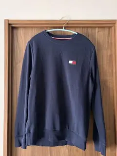 Tommy Hilfiger ネイビー スウェット