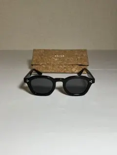 djフォイ着用 AKIRA サングラス　logosのサムネイル