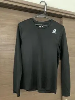 Reebok ブラック Mサイズ スポーツウェア