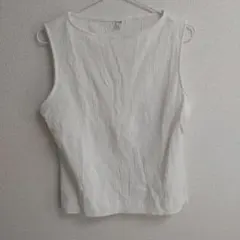 ホワイト ノースリーブ トップス UNIQLO