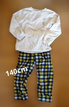 【ユニクロ】ウッドストック 140cm 長袖フリースパジャマ