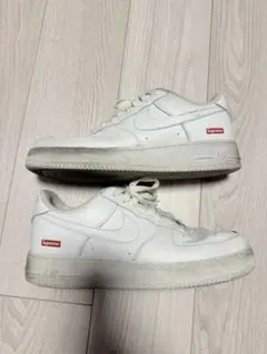 Nike Air Force 1 Supreme ホワイト　27センチ　箱あり