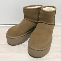 Item thumbnail for item 81ce85a9-b588-4b13-8b08-5298de743f33