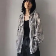 【美品】melange フード付き シアーシャツ タイダイ縞 オーバーサイズ Fのサムネイル